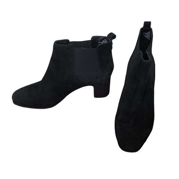 Anne Klein Gisela Suede Leather Booties Black with Block Heel SZ 7.5 - Picture 6 of 6